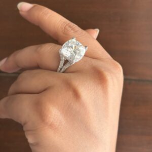 18k gold cushion cut moissanite cocktail ring