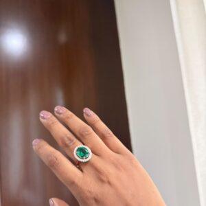 emerald oval ring