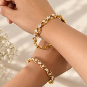 18k yellow gold openable bangle